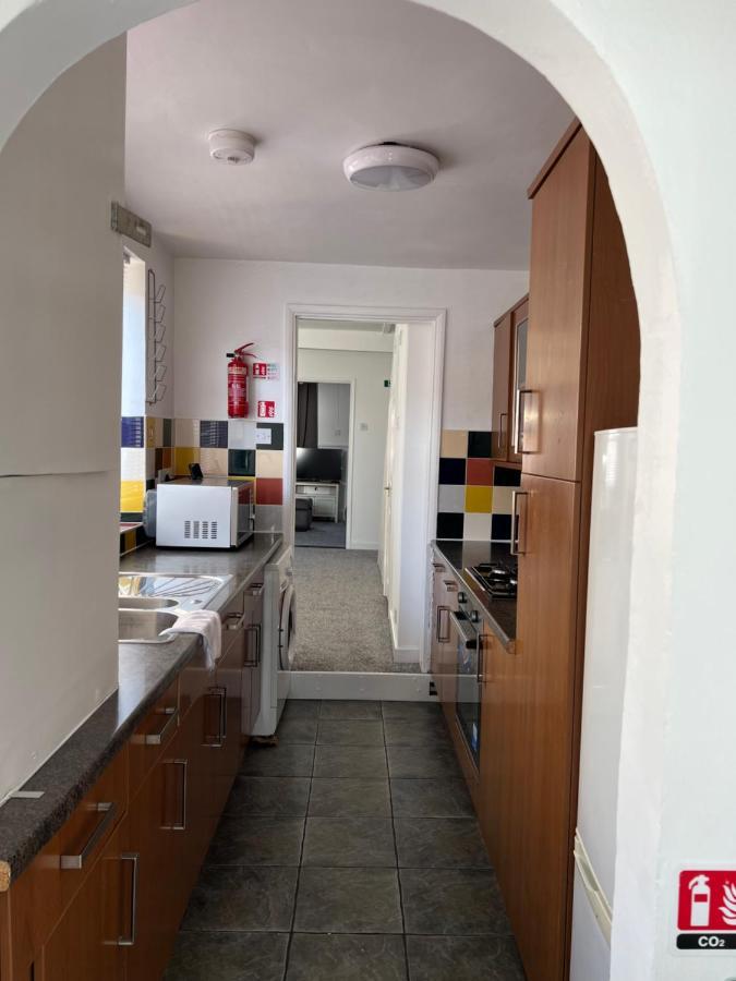Crown Road Apartment Ситтингбурн Экстерьер фото